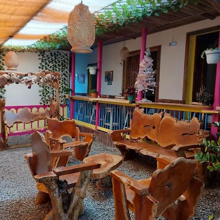 Hostal Casa Madrigal Hotell Filandia Exteriör bild