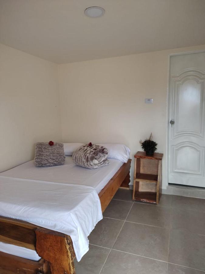 Hostal Casa Madrigal Hotell Filandia Exteriör bild
